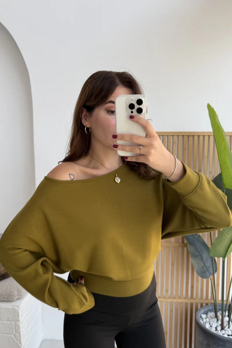 Moira Kayık Yaka Yarasa Kol Bluz - Yağ Yeşili