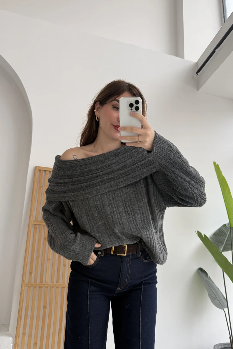 Omzu Açık Fitilli Kazak - Antrasit