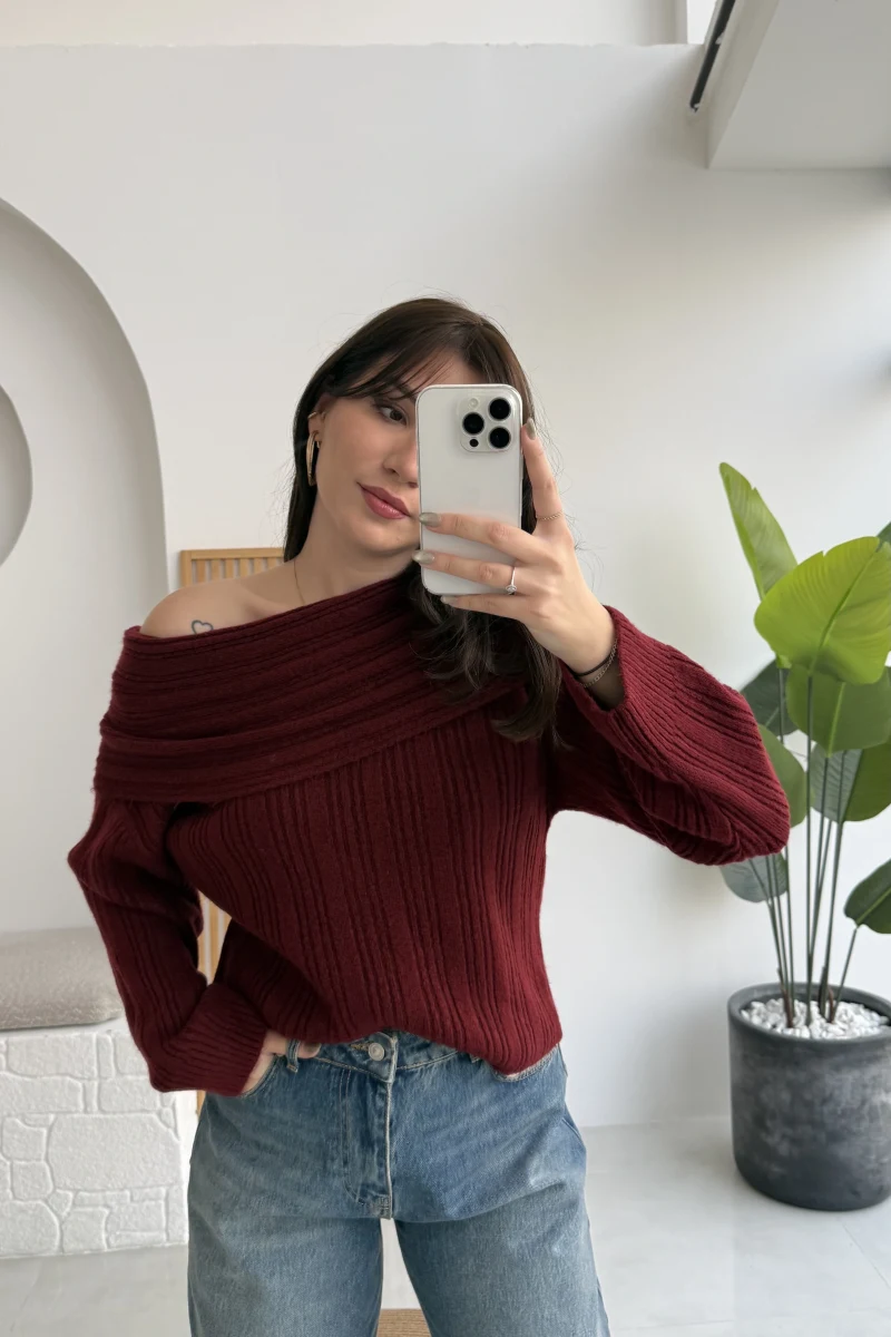 Omzu Açık Fitilli Kazak - Bordo