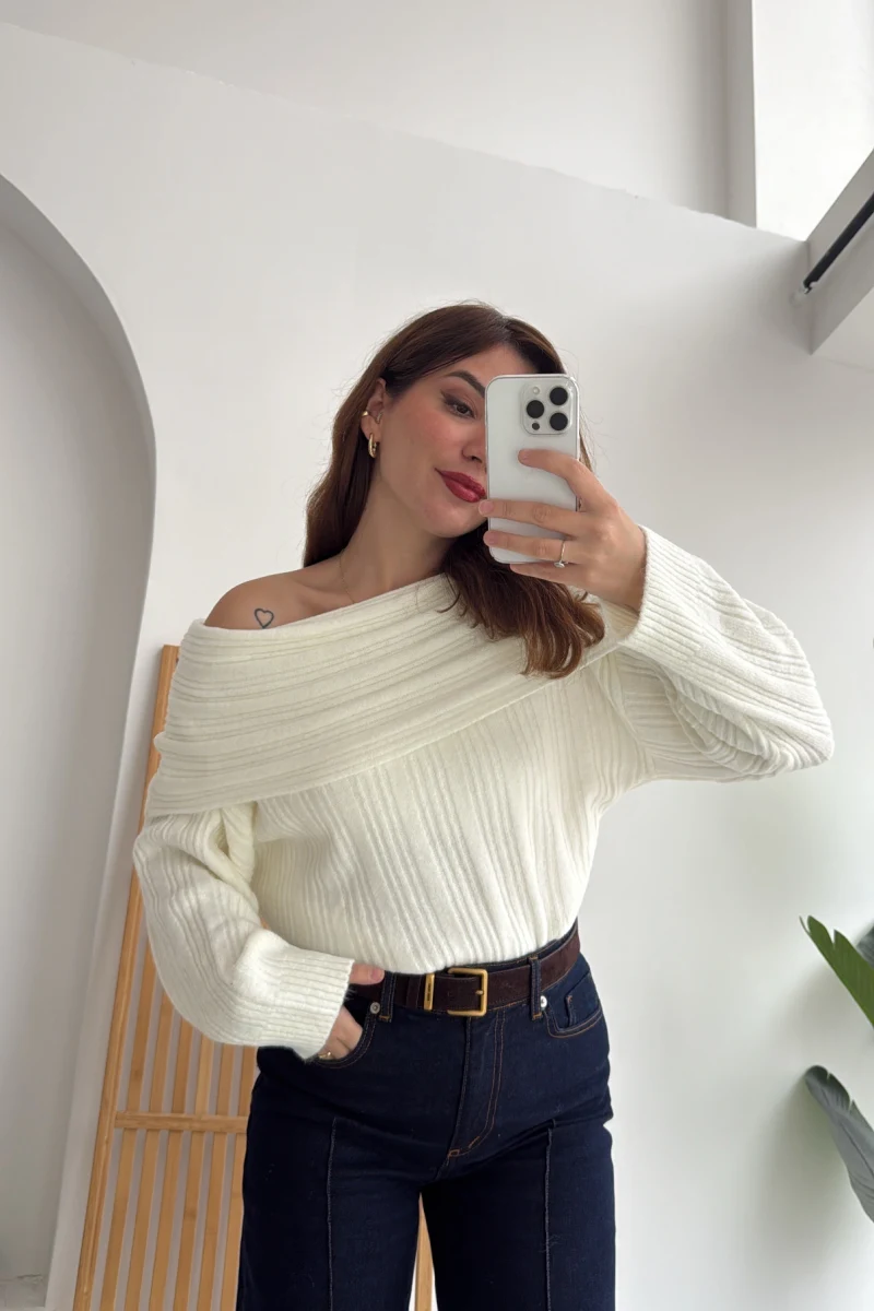 Omzu Açık Fitilli Kazak - Ekru