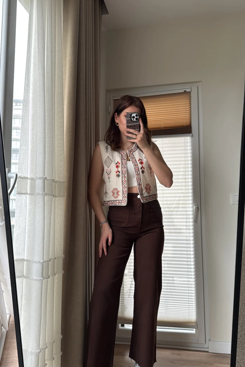 Önü Cepli Tasarım Acı Kahve Jean