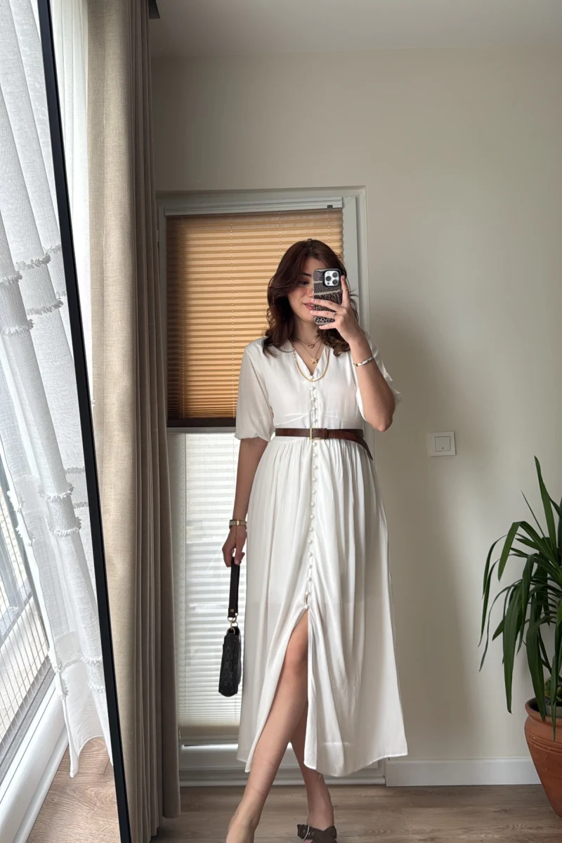 Önü Düğme Detay Beyaz Elbise