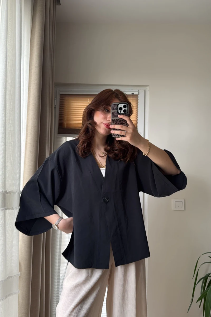 Önü Düğmeli Gömlek - Siyah