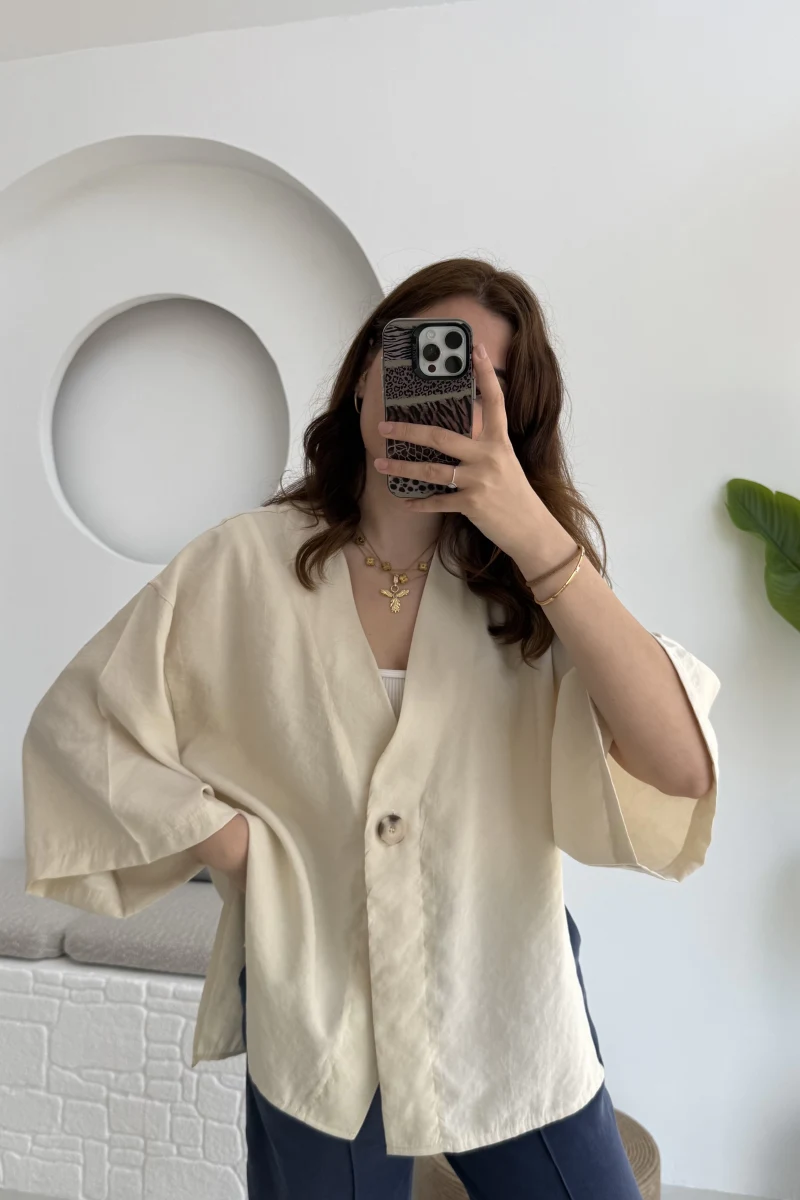Önü Düğmeli Gömlek - Krem