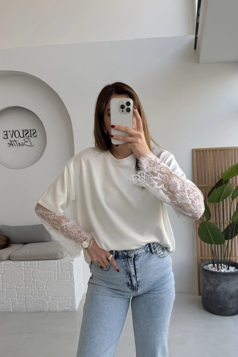Oversize Bilek Detay Dantel Kol T-shirt - Ekru