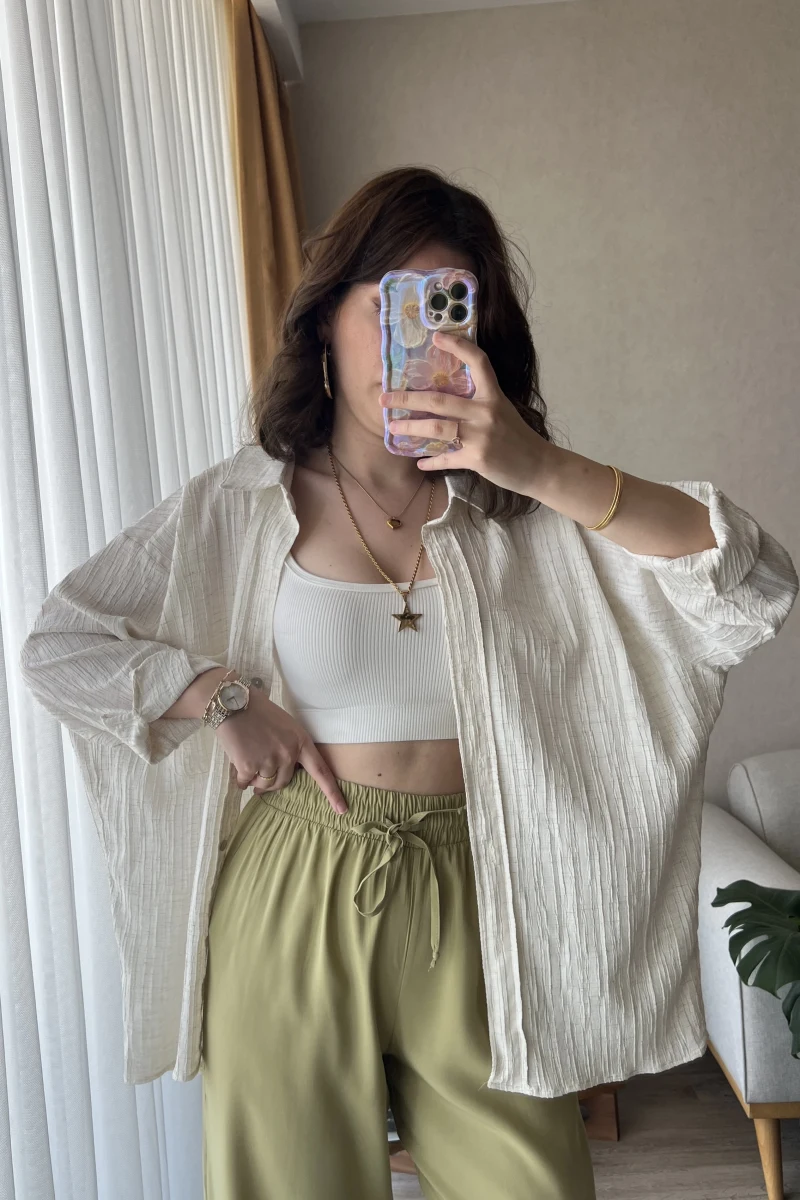 Oversize Krem Gofre Kumaş Gömlek
