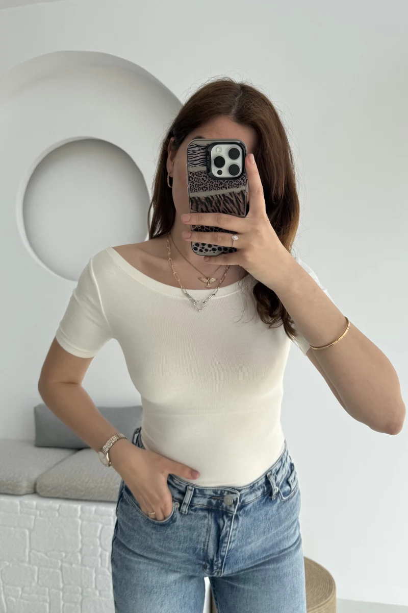 Oys Kayık Yaka T-Shirt Beyaz