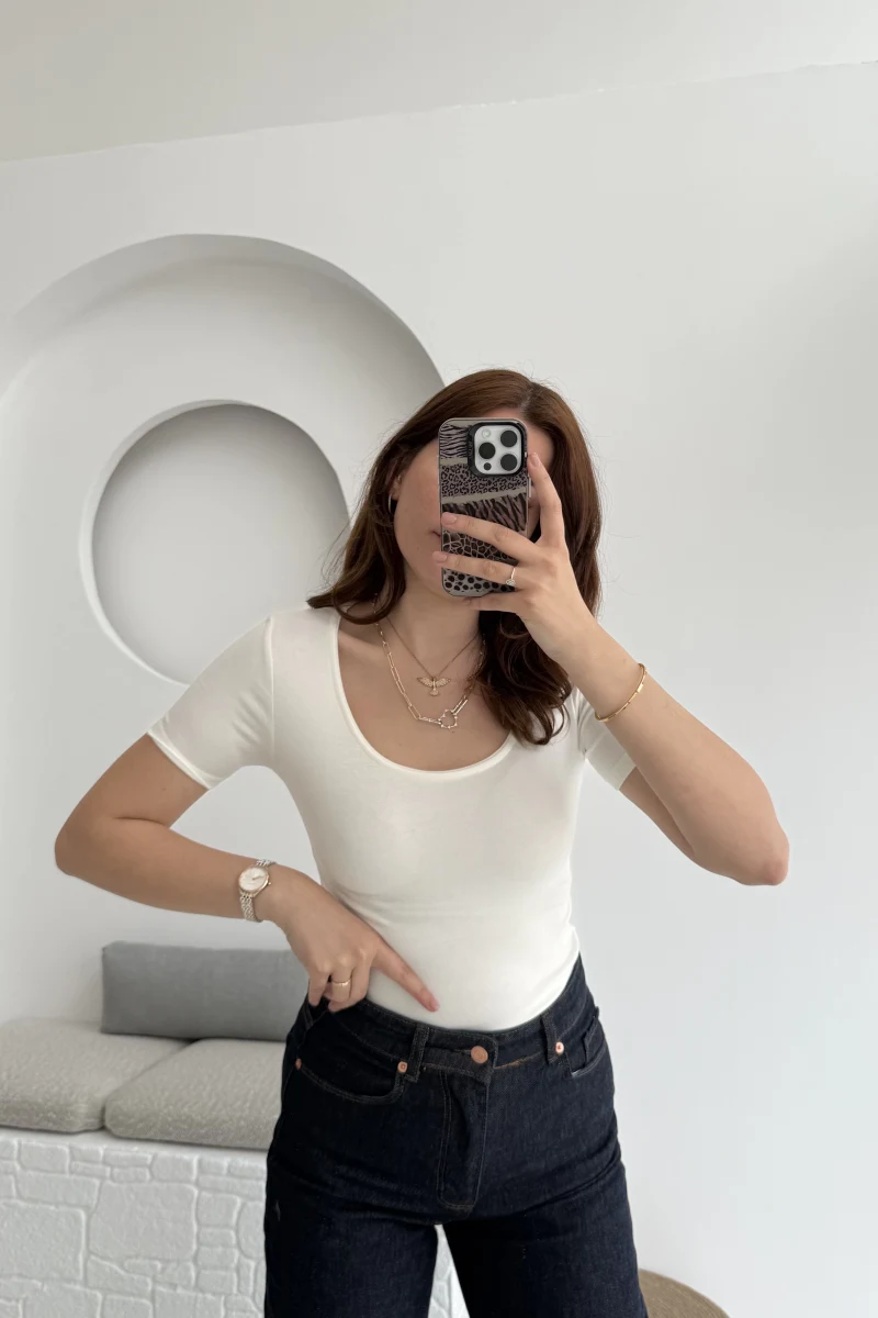 Oys U Yaka T-Shirt Beyaz