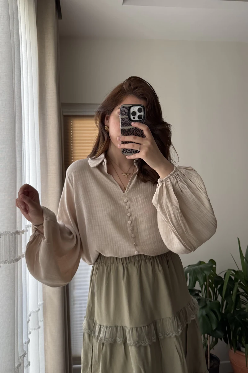 Peri Serisi Balon Kol Krem Bluz