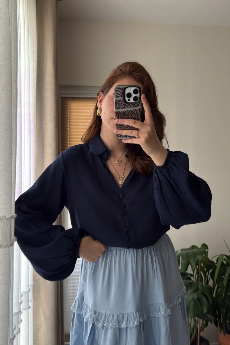 Peri Serisi Balon Kol Lacivert Bluz