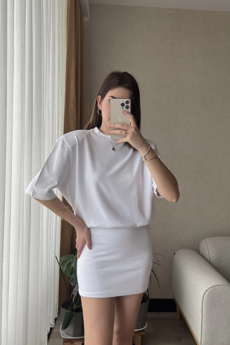 Premium Beyaz Vatkalı Elbise