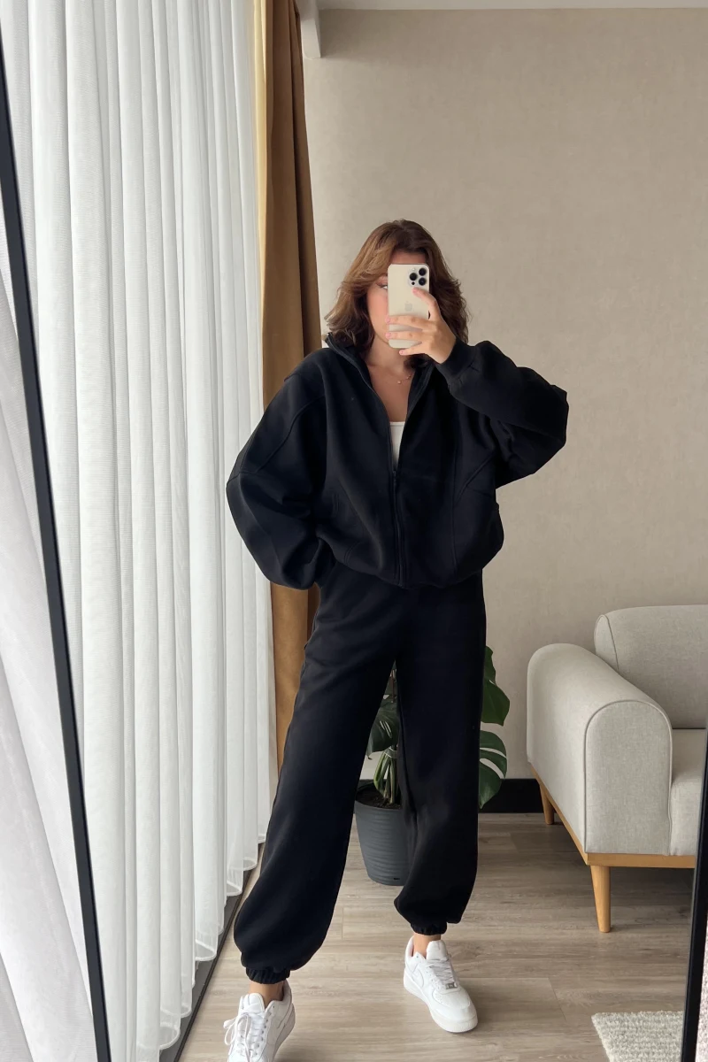 Premium Siyah Hırkalı Takım