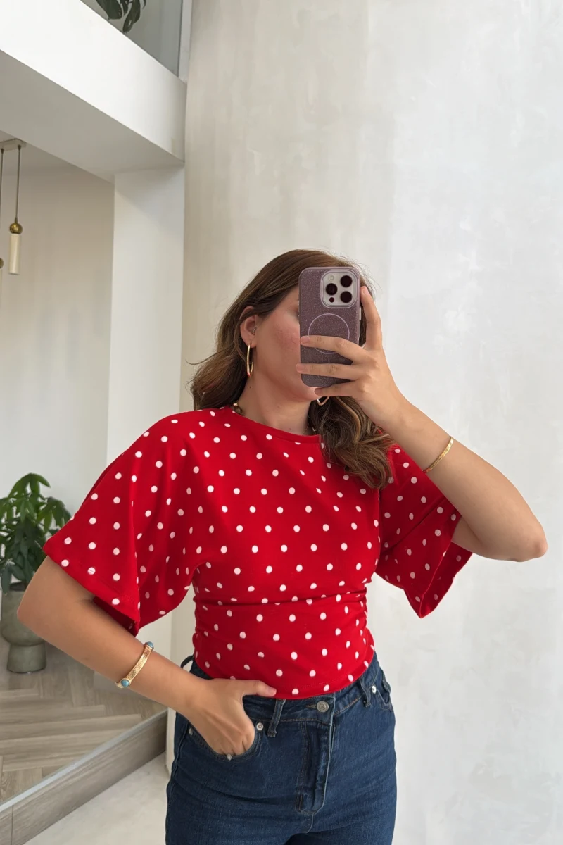 Puantiye Desenli Beli Büzgülü T-Shirt - Kırmızı - Kod: 1105