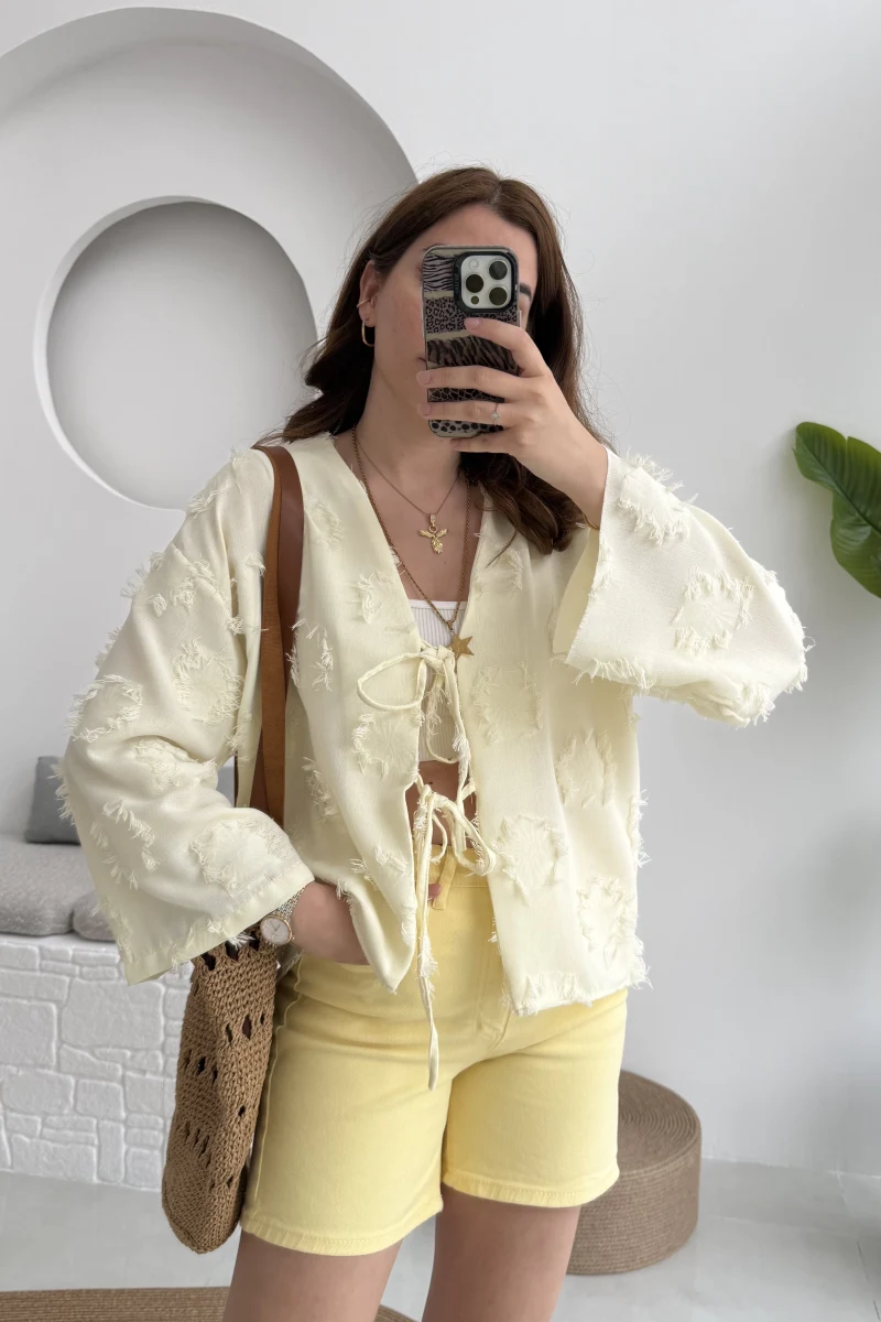 Püskül Detay Bağlamalı Gömlek Limon Sarısı