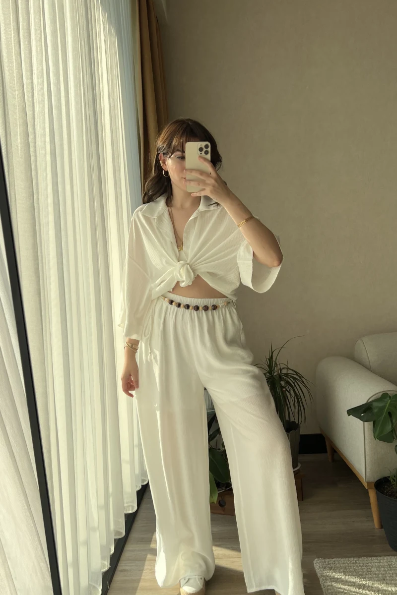 Reyho Beyaz Kemerli Gömlek Pantolon Takım