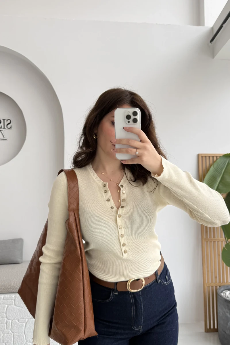 Sasha Dik Yaka Düğmeli Triko Kazak - Ekru