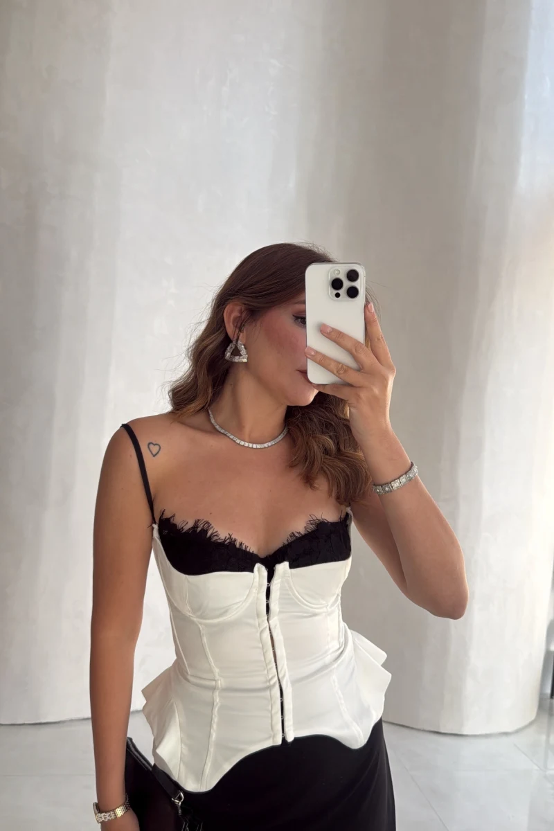 Saten Dantel Detay Askılı Korse - Beyaz - Kod: 060338