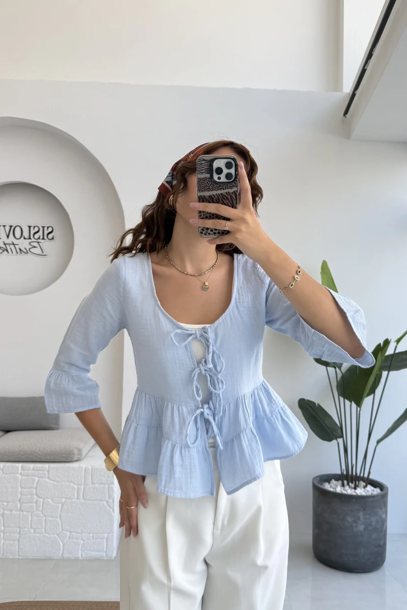 1013 - Seren Katlı Bağlamalı Bluz - Bebe Mavisi