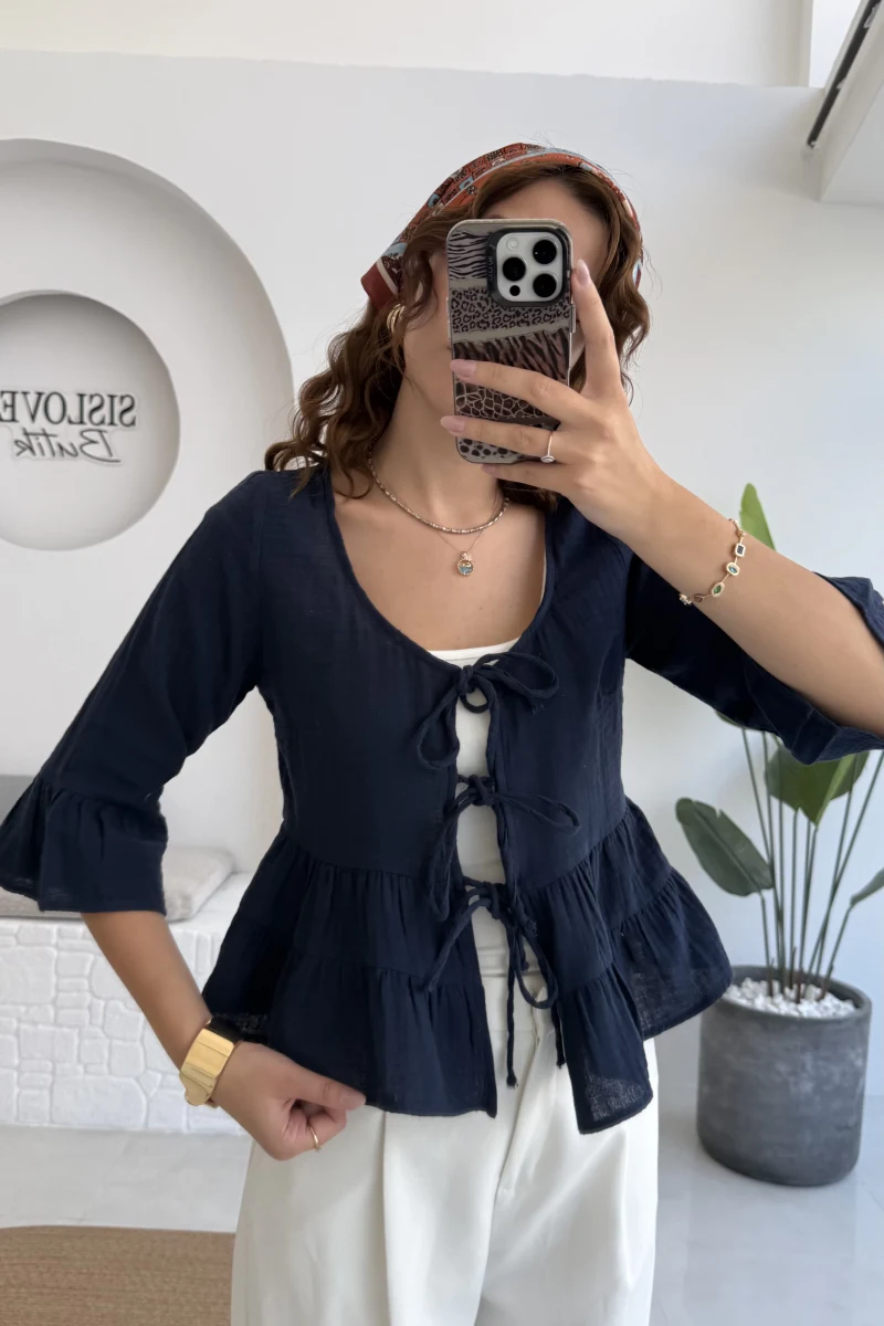 1013 - Seren Katlı Bağlamalı Bluz - Lacivert