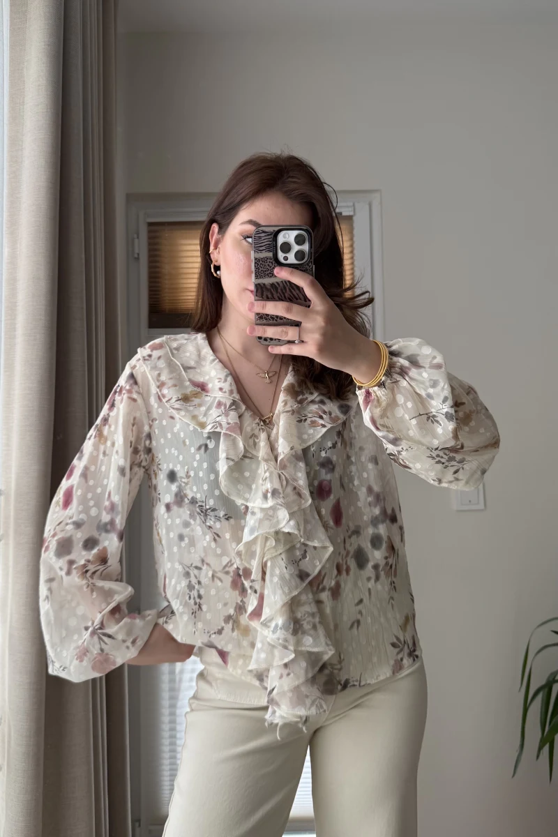 Şifon Fırfır Detay Bluz Krem