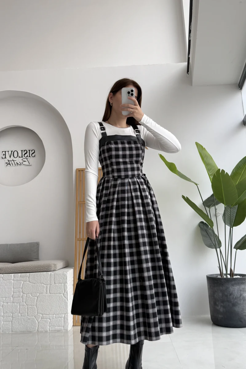 Siyah Deri Detaylı Ekose Desenli Elbise