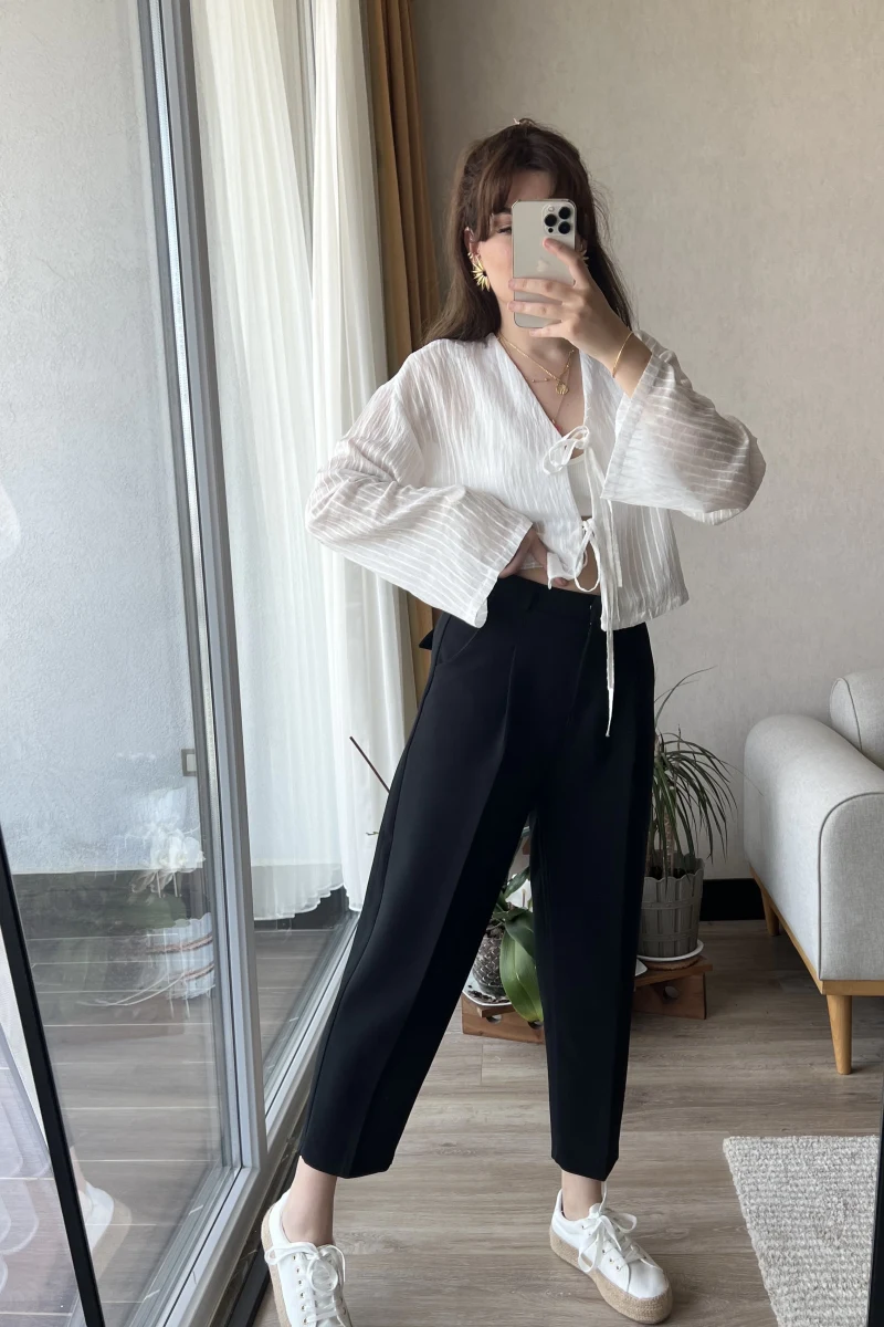 Siyah Kemerli Pantolon