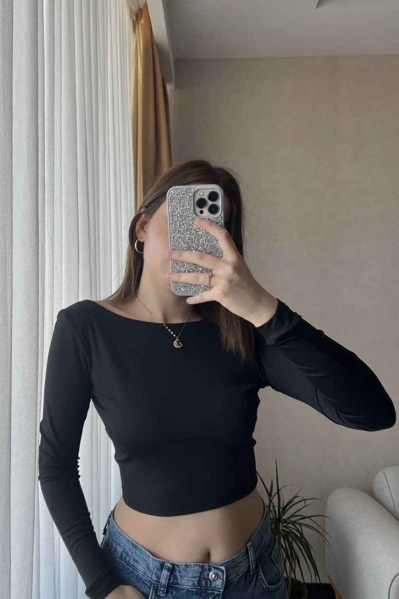 Siyah Sırt Detay Crop