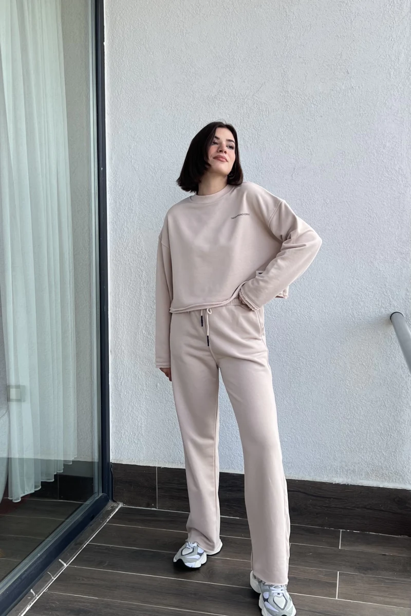 The Giving Krem Takım