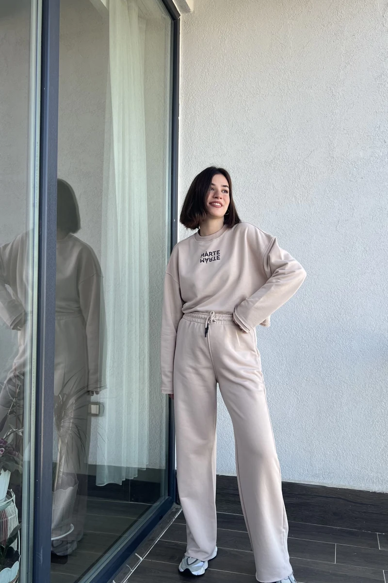 The Marte Krem Eşofman Takımı