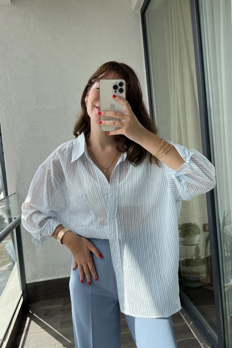 Transparan Çizgili Mavi Gömlek