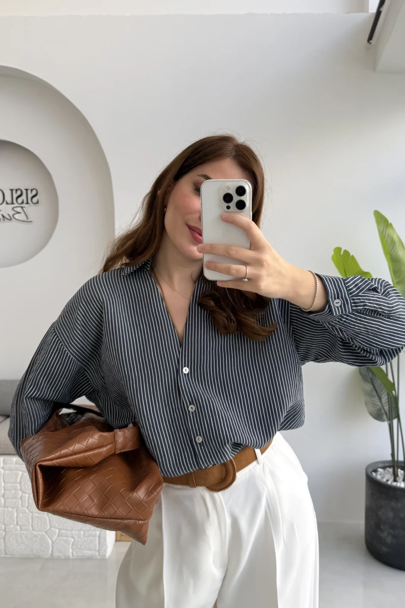 V Yaka Oversize Çizgili Gömlek - Lacivert - Kod: 4906