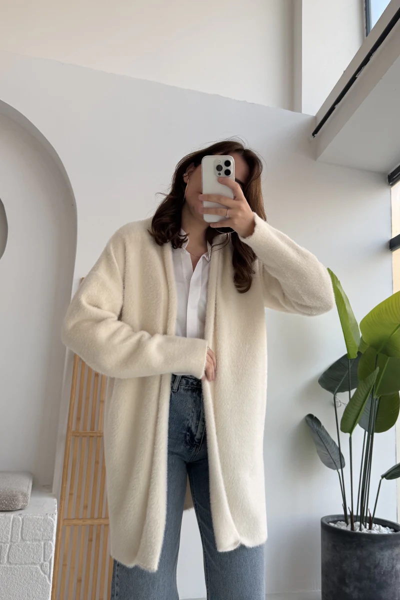 Yaka Detaylı Yumoş Hırka - Ekru - KOD:25026