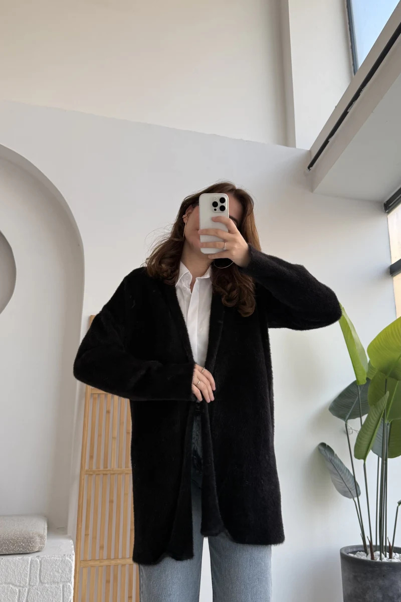 Yaka Detaylı Yumoş Hırka - Siyah - KOD:25026