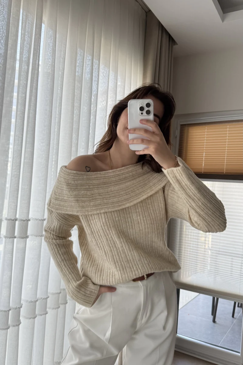 Yves Kayık Yaka Kazak Krem