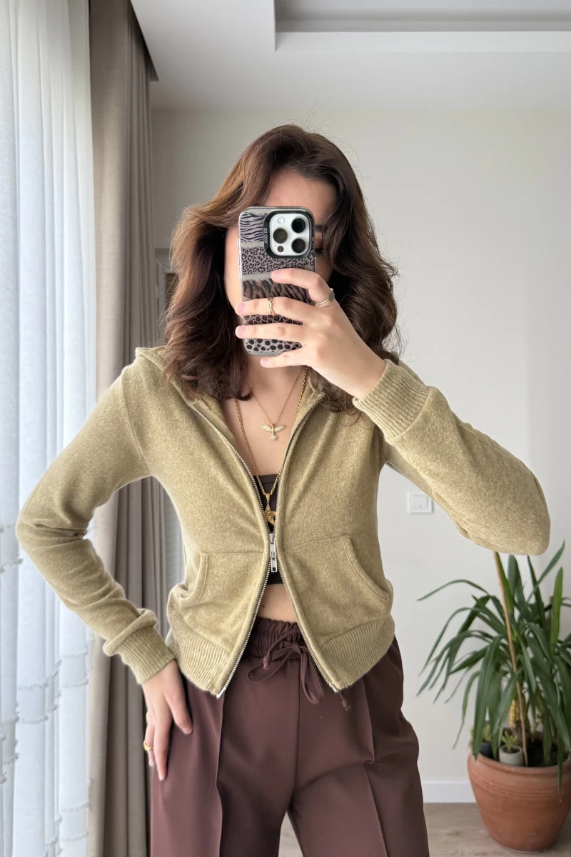 Zeytin Yeşili Kapüşonlu Hırka Pamuk Kumaş