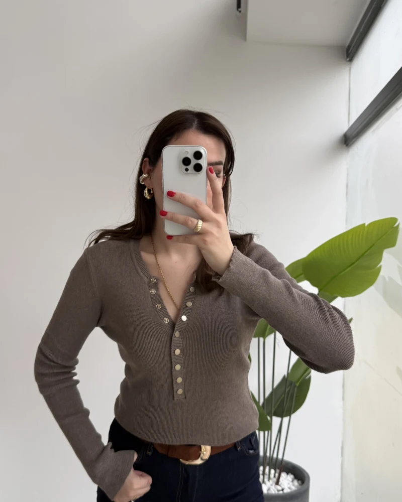 Lyssa V Yaka Çıtçıtlı Triko Kazak - Vizon