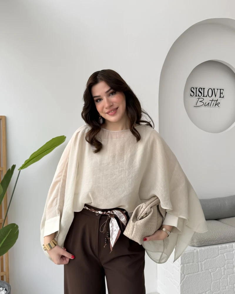 ÖN SİPARİŞ - Uçuşan Pelerin Bluz - Taş - Kod: 5026