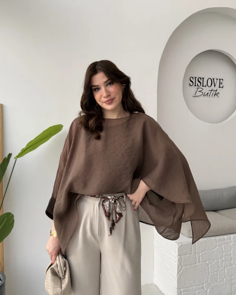 Ön Sipariş - Uçuşan Pelerin Bluz - Kahverengi - Kod: 5026