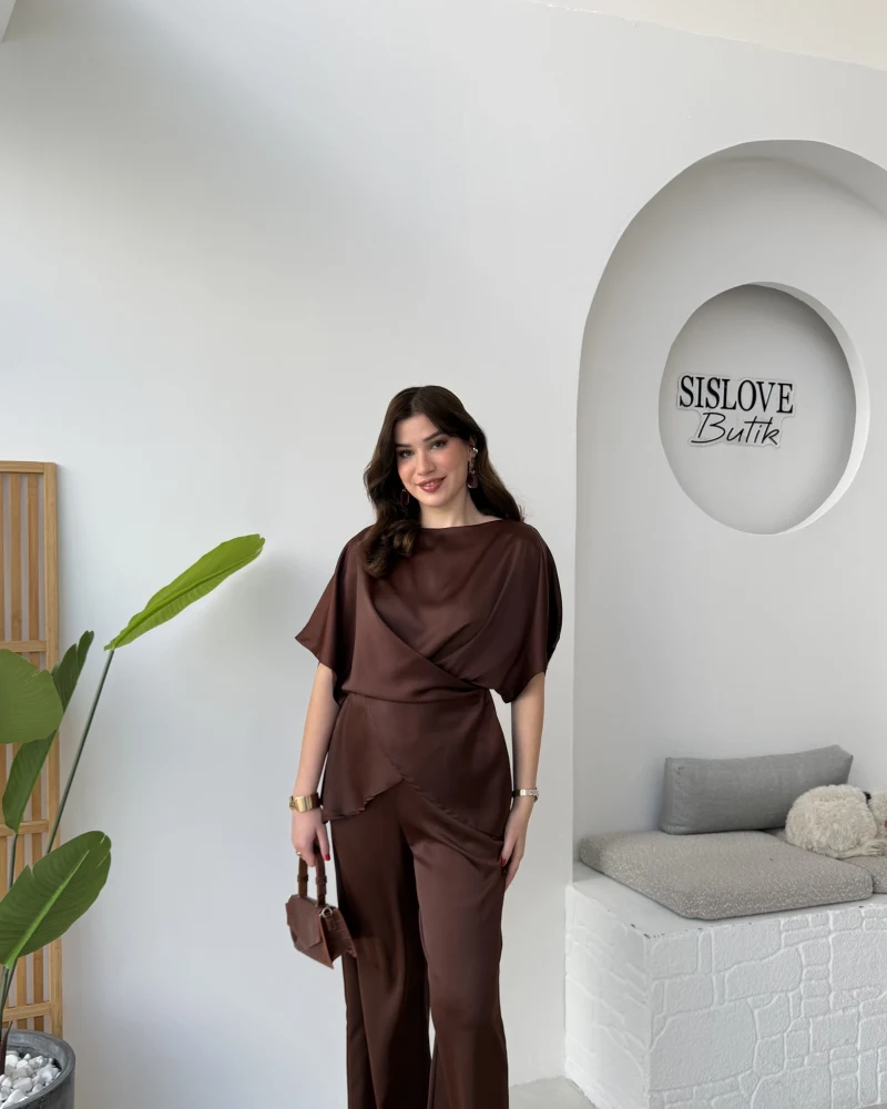 Elodia Kısa Kol Bağlamalı Saten Takım - Acı Kahve
