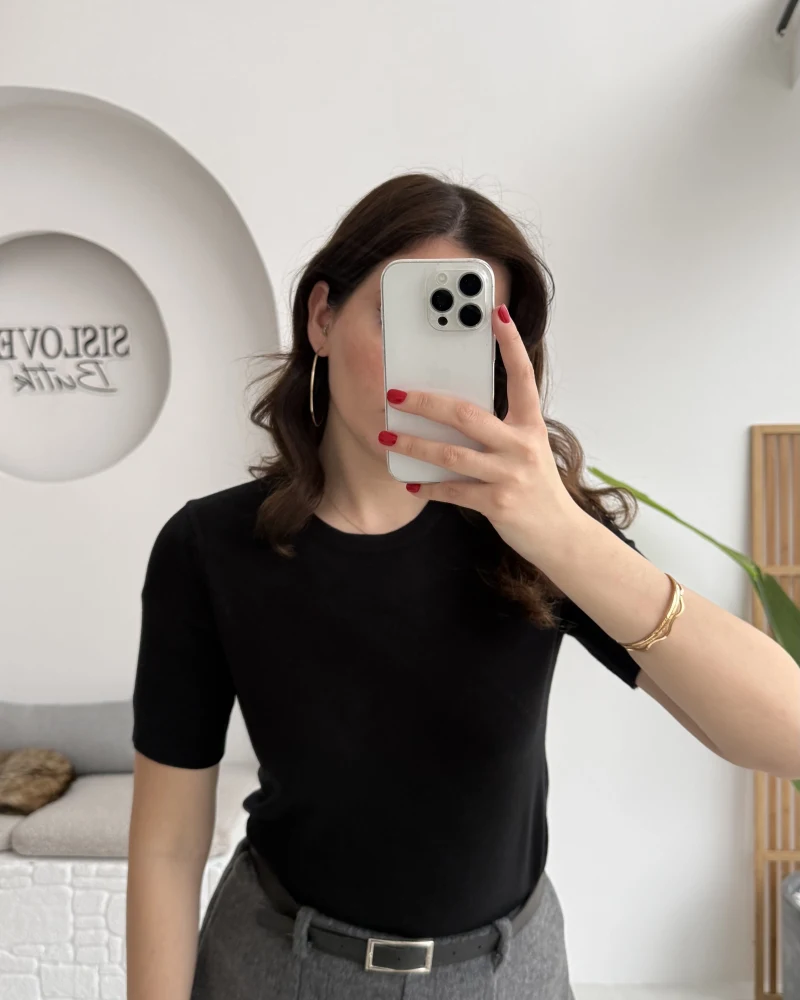 Dilvin Bisiklet Yaka Kısa Kol Triko Bluz - Siyah - Kod: 10779