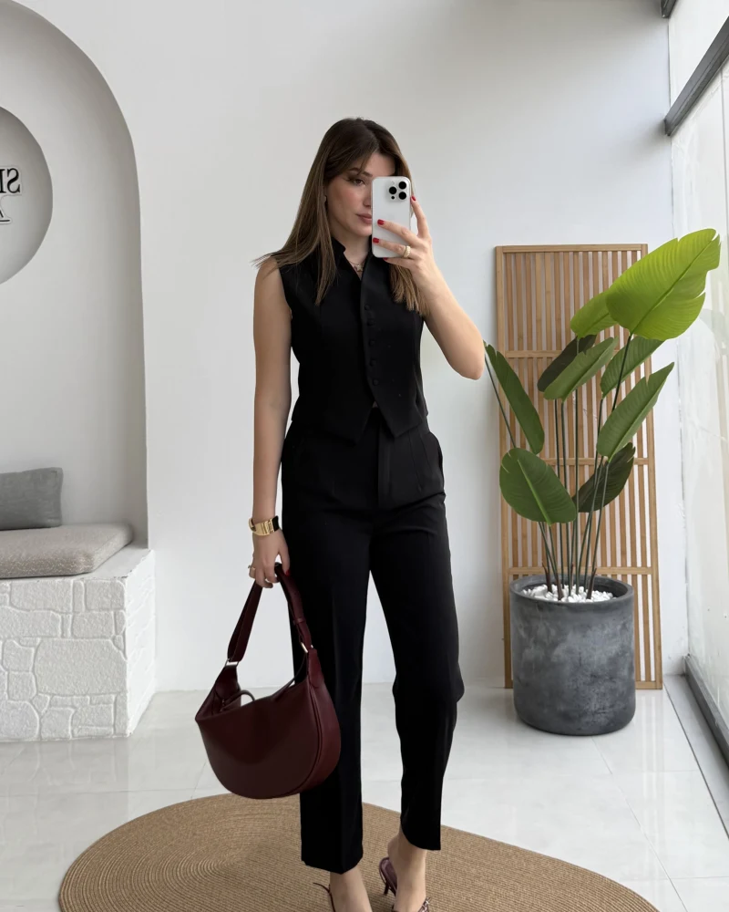 Caterina Sivri Yaka Yelek-Pantolon Takım - Siyah - Kod: 8895