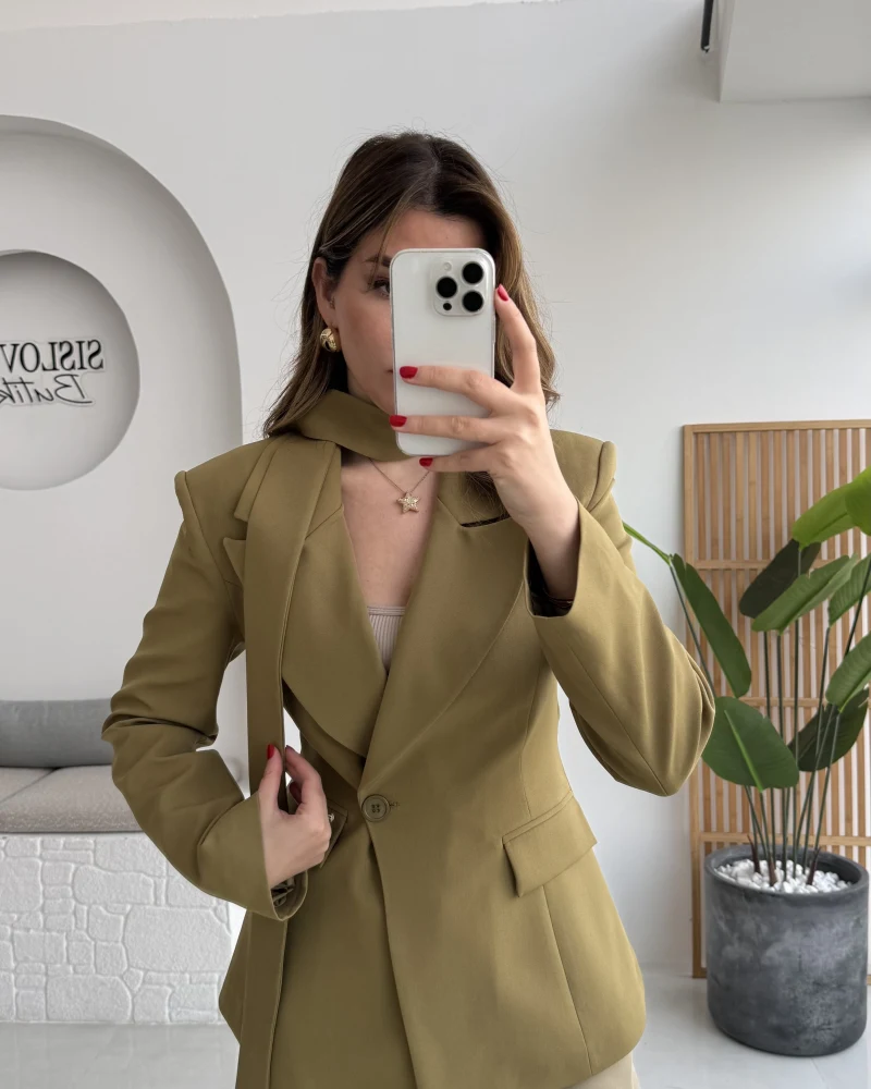 Lucy Fularlı Bele Oturan Blazer Ceket - Haki