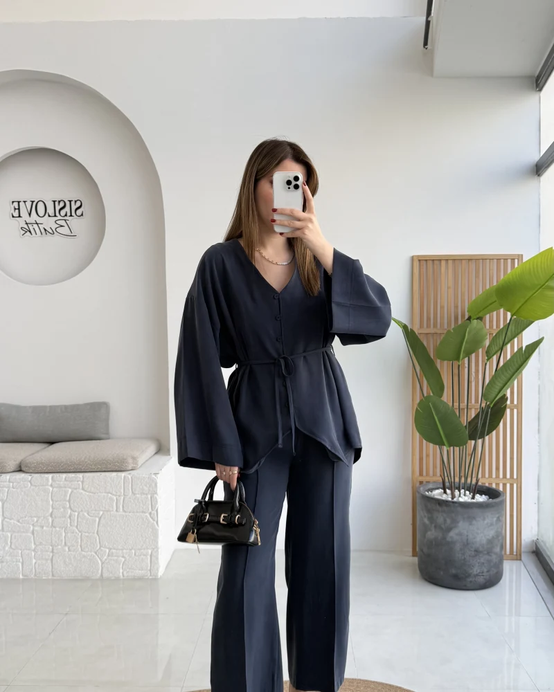 ÖN SİPARİŞ Palermo Bağcıklı Düğmeli Takım - Lacivert - Kod: 8916