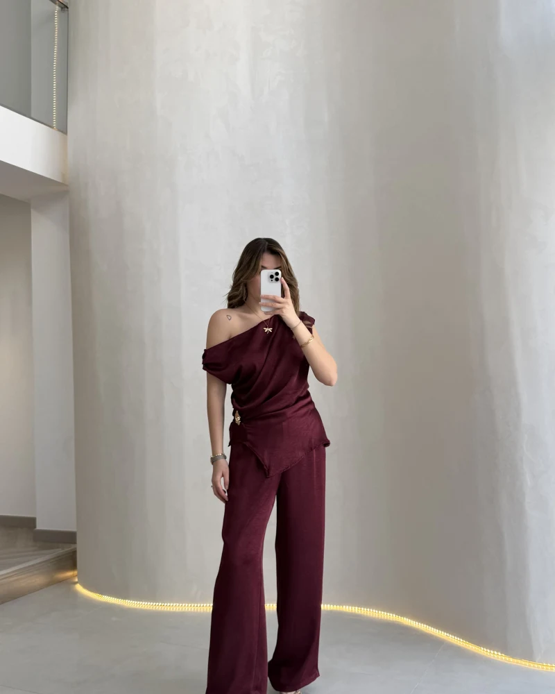 Destino Aksesuar Detay Sıfır Kol Saten Takım - Mürdüm