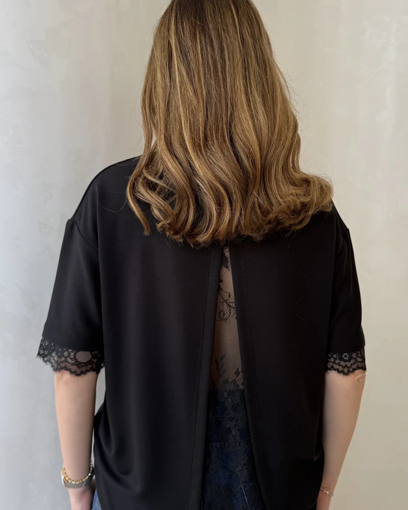 Sırt Dantel Detaylı Kısa Kol T-shirt - Siyah