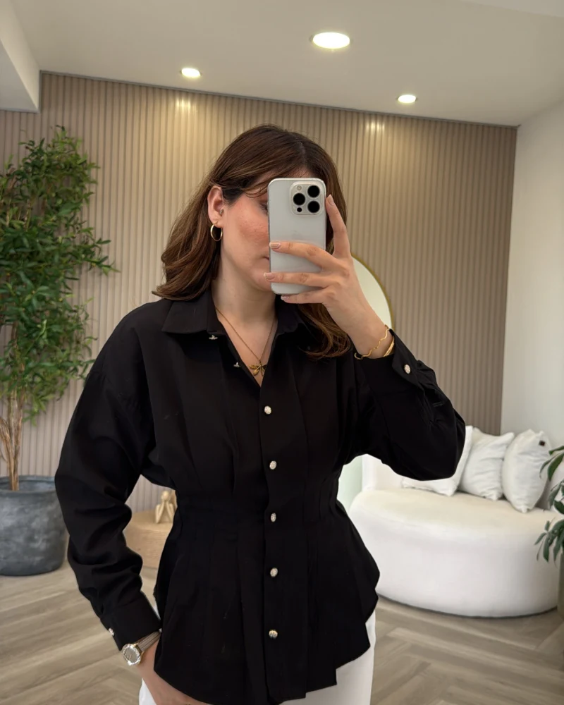 Taş Düğme Detaylı Beli Pileli Gömlek - Siyah - Kod: 2247