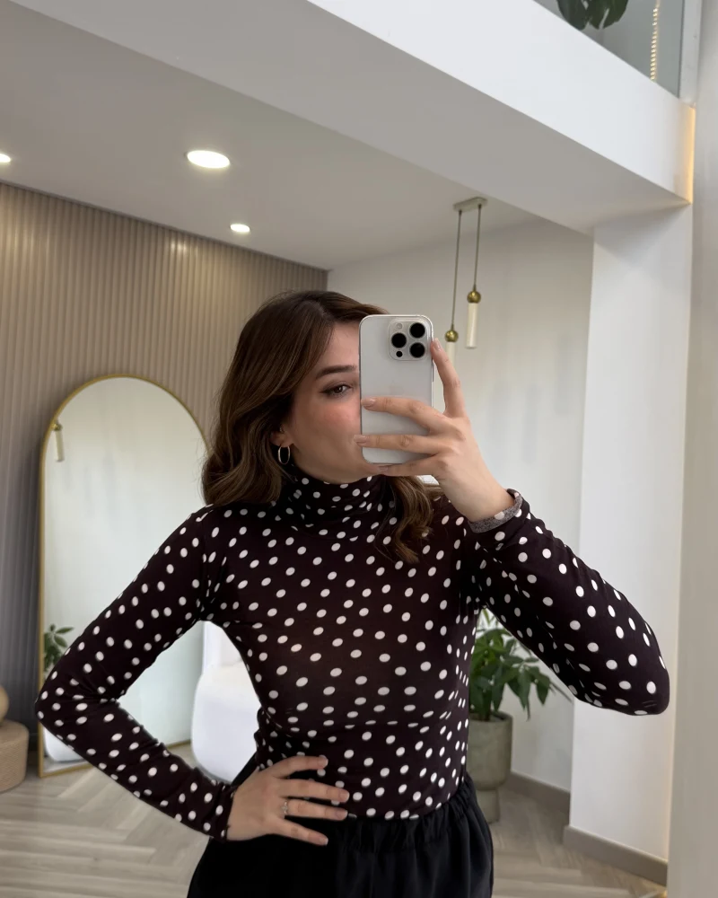 Boğazlı Puantiyeli Bluz - Kahverengi