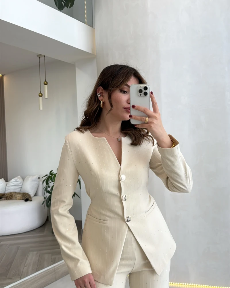 Sim ve Pul Detay Ceket Pantolon Takım - Taş - Kod: 80322