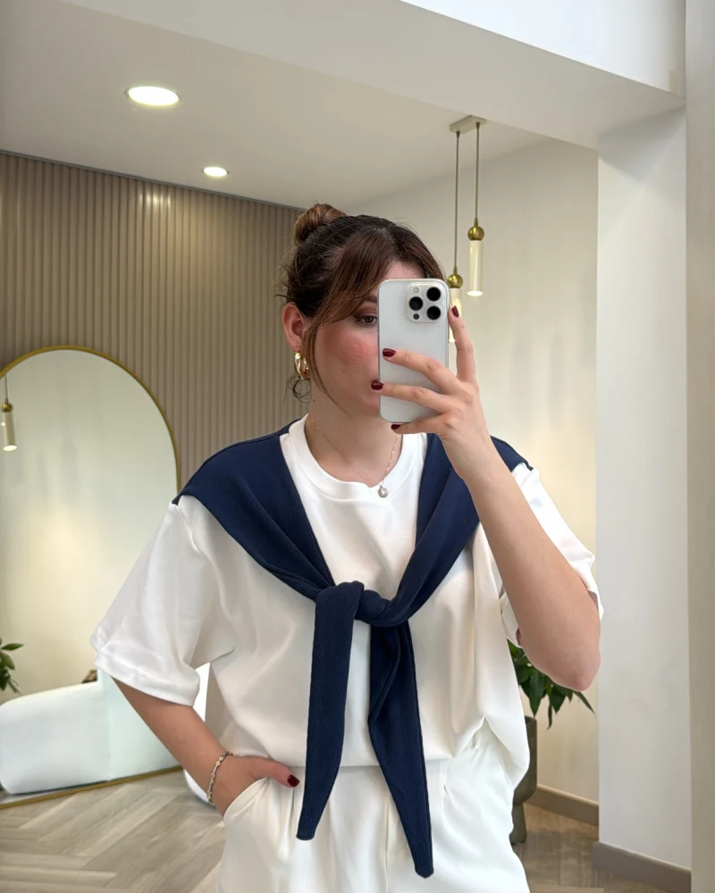 Daisy Bağlama Detay T-shirt - Lacivert - Kod: 580688