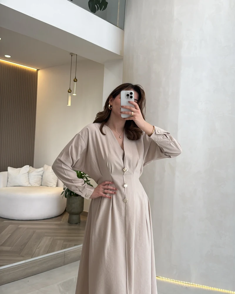 Önü Aksesuaar Detaylı Modal Elbise - Taş - Kod: 3078